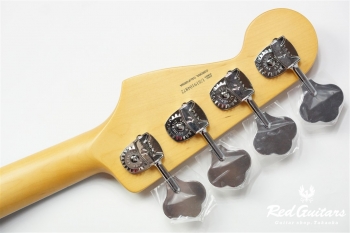American Ultra Jazz Bass - Ultaraburst